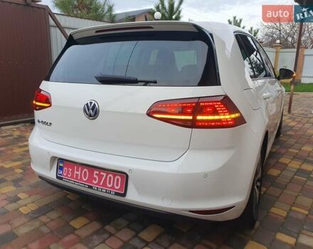 Белый Фольксваген e-Golf, объемом двигателя 0 л и пробегом 130 тыс. км за 8999 $, фото 11 на Automoto.ua