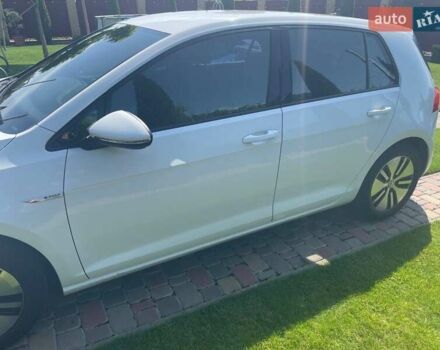 Білий Фольксваген e-Golf, об'ємом двигуна 0 л та пробігом 100 тис. км за 8000 $, фото 3 на Automoto.ua