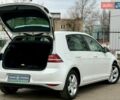 Белый Фольксваген e-Golf, объемом двигателя 0 л и пробегом 97 тыс. км за 9900 $, фото 18 на Automoto.ua