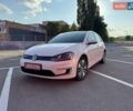 Белый Фольксваген e-Golf, объемом двигателя 0 л и пробегом 133 тыс. км за 9899 $, фото 1 на Automoto.ua