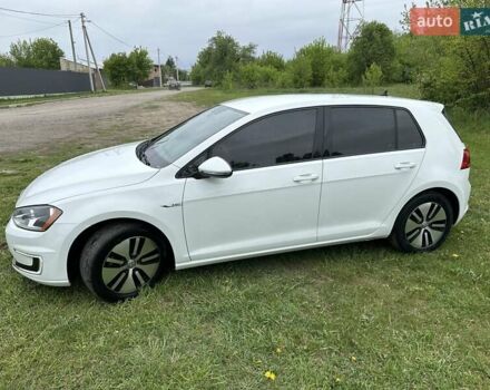 Белый Фольксваген e-Golf, объемом двигателя 0 л и пробегом 68 тыс. км за 8900 $, фото 16 на Automoto.ua