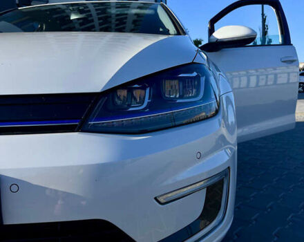 Белый Фольксваген e-Golf, объемом двигателя 0 л и пробегом 109 тыс. км за 7900 $, фото 15 на Automoto.ua