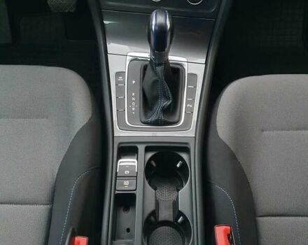 Белый Фольксваген e-Golf, объемом двигателя 0 л и пробегом 130 тыс. км за 8999 $, фото 91 на Automoto.ua