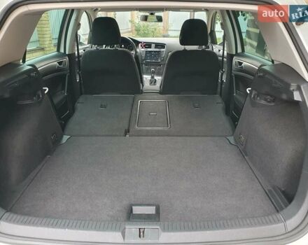 Белый Фольксваген e-Golf, объемом двигателя 0 л и пробегом 128 тыс. км за 8999 $, фото 46 на Automoto.ua