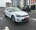 Белый Фольксваген e-Golf, объемом двигателя 0 л и пробегом 221 тыс. км за 8200 $, фото 1 на Automoto.ua