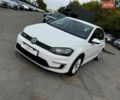 Белый Фольксваген e-Golf, объемом двигателя 0 л и пробегом 132 тыс. км за 8800 $, фото 1 на Automoto.ua