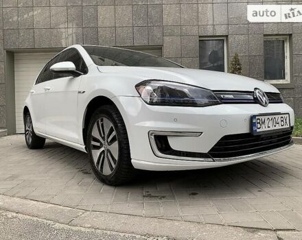 Белый Фольксваген e-Golf, объемом двигателя 0 л и пробегом 68 тыс. км за 16600 $, фото 10 на Automoto.ua