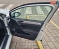 Белый Фольксваген e-Golf, объемом двигателя 0 л и пробегом 122 тыс. км за 7799 $, фото 25 на Automoto.ua