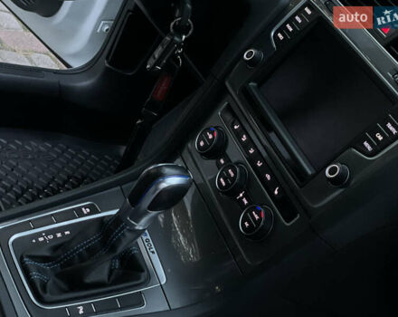 Белый Фольксваген e-Golf, объемом двигателя 0 л и пробегом 109 тыс. км за 8500 $, фото 49 на Automoto.ua