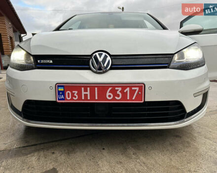 Білий Фольксваген e-Golf, об'ємом двигуна 0 л та пробігом 181 тис. км за 8200 $, фото 12 на Automoto.ua