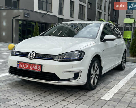 Белый Фольксваген e-Golf, объемом двигателя 0 л и пробегом 91 тыс. км за 8570 $, фото 5 на Automoto.ua