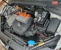 Белый Фольксваген e-Golf, объемом двигателя 0 л и пробегом 128 тыс. км за 8999 $, фото 42 на Automoto.ua