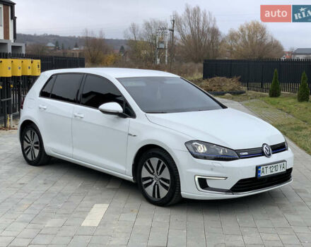 Білий Фольксваген e-Golf, об'ємом двигуна 0 л та пробігом 142 тис. км за 7999 $, фото 27 на Automoto.ua