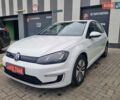 Белый Фольксваген e-Golf, объемом двигателя 0 л и пробегом 122 тыс. км за 7799 $, фото 1 на Automoto.ua