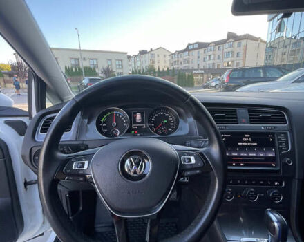 Білий Фольксваген e-Golf, об'ємом двигуна 0 л та пробігом 131 тис. км за 8700 $, фото 15 на Automoto.ua