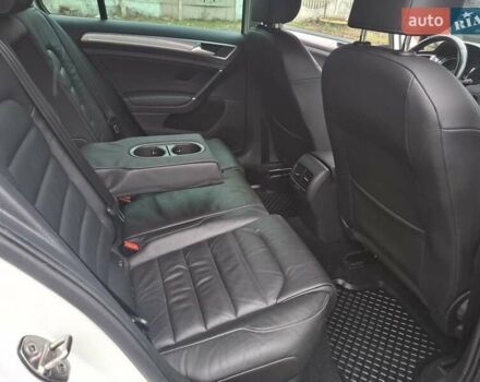 Білий Фольксваген e-Golf, об'ємом двигуна 0 л та пробігом 118 тис. км за 8800 $, фото 17 на Automoto.ua