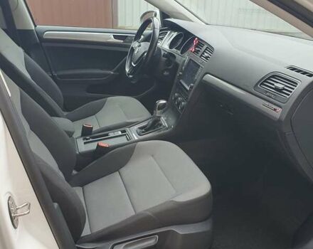 Белый Фольксваген e-Golf, объемом двигателя 0 л и пробегом 128 тыс. км за 8999 $, фото 75 на Automoto.ua