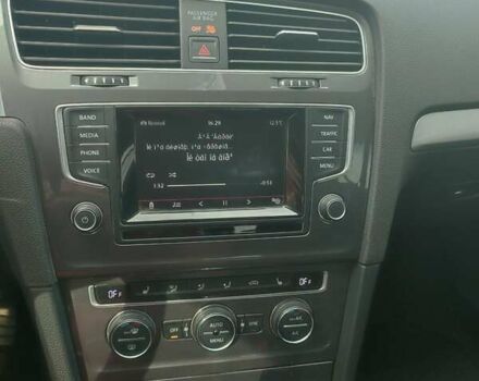 Білий Фольксваген e-Golf, об'ємом двигуна 0 л та пробігом 117 тис. км за 9000 $, фото 11 на Automoto.ua