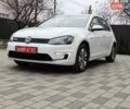 Белый Фольксваген e-Golf, объемом двигателя 0 л и пробегом 148 тыс. км за 7500 $, фото 19 на Automoto.ua