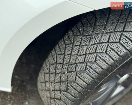 Білий Фольксваген e-Golf, об'ємом двигуна 0 л та пробігом 90 тис. км за 7900 $, фото 14 на Automoto.ua