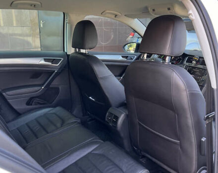 Белый Фольксваген e-Golf, объемом двигателя 0 л и пробегом 102 тыс. км за 9900 $, фото 35 на Automoto.ua