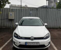 Белый Фольксваген e-Golf, объемом двигателя 0 л и пробегом 160 тыс. км за 6899 $, фото 1 на Automoto.ua
