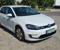 Белый Фольксваген e-Golf, объемом двигателя 0 л и пробегом 84 тыс. км за 12000 $, фото 1 на Automoto.ua