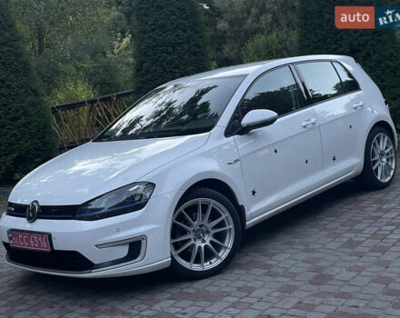 Белый Фольксваген e-Golf, объемом двигателя 0 л и пробегом 109 тыс. км за 8500 $, фото 29 на Automoto.ua