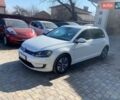 Белый Фольксваген e-Golf, объемом двигателя 0 л и пробегом 179 тыс. км за 8100 $, фото 1 на Automoto.ua