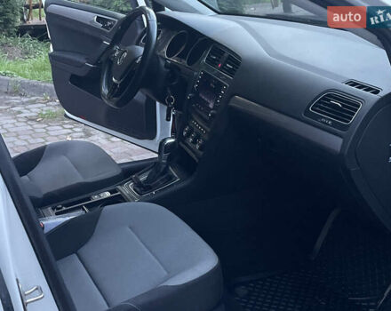Белый Фольксваген e-Golf, объемом двигателя 0 л и пробегом 109 тыс. км за 8500 $, фото 41 на Automoto.ua