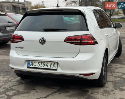 Білий Фольксваген e-Golf, об'ємом двигуна 0 л та пробігом 90 тис. км за 7900 $, фото 19 на Automoto.ua