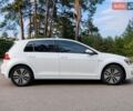 Белый Фольксваген e-Golf, объемом двигателя 0 л и пробегом 119 тыс. км за 8500 $, фото 2 на Automoto.ua