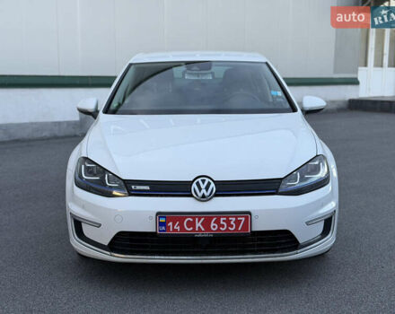 Белый Фольксваген e-Golf, объемом двигателя 0 л и пробегом 85 тыс. км за 8300 $, фото 1 на Automoto.ua