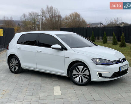 Белый Фольксваген e-Golf, объемом двигателя 0 л и пробегом 142 тыс. км за 8100 $, фото 37 на Automoto.ua