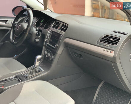 Білий Фольксваген e-Golf, об'ємом двигуна 0 л та пробігом 142 тис. км за 7999 $, фото 61 на Automoto.ua