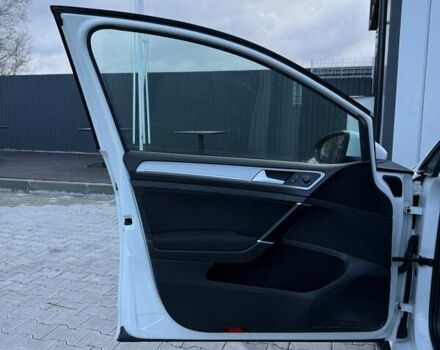 Білий Фольксваген e-Golf, об'ємом двигуна 0 л та пробігом 123 тис. км за 8500 $, фото 23 на Automoto.ua