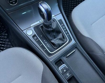 Білий Фольксваген e-Golf, об'ємом двигуна 0 л та пробігом 123 тис. км за 8500 $, фото 26 на Automoto.ua