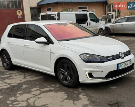 Білий Фольксваген e-Golf, об'ємом двигуна 0 л та пробігом 90 тис. км за 7900 $, фото 4 на Automoto.ua