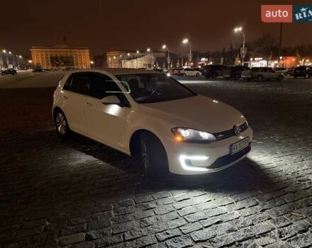 Білий Фольксваген e-Golf, об'ємом двигуна 0 л та пробігом 144 тис. км за 10500 $, фото 24 на Automoto.ua