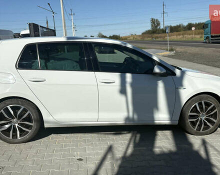 Белый Фольксваген e-Golf, объемом двигателя 0 л и пробегом 124 тыс. км за 8600 $, фото 2 на Automoto.ua