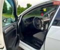 Белый Фольксваген e-Golf, объемом двигателя 0 л и пробегом 107 тыс. км за 10000 $, фото 4 на Automoto.ua