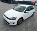 Белый Фольксваген e-Golf, объемом двигателя 0 л и пробегом 181 тыс. км за 8190 $, фото 6 на Automoto.ua