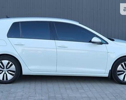 Белый Фольксваген e-Golf, объемом двигателя 0 л и пробегом 152 тыс. км за 12999 $, фото 5 на Automoto.ua