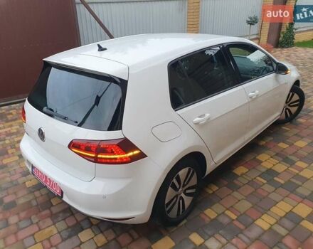 Белый Фольксваген e-Golf, объемом двигателя 0 л и пробегом 130 тыс. км за 8999 $, фото 20 на Automoto.ua