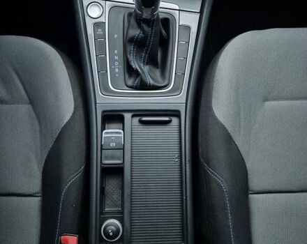 Белый Фольксваген e-Golf, объемом двигателя 0 л и пробегом 143 тыс. км за 9700 $, фото 17 на Automoto.ua