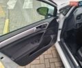 Белый Фольксваген e-Golf, объемом двигателя 0 л и пробегом 122 тыс. км за 7799 $, фото 18 на Automoto.ua