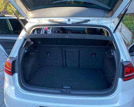 Белый Фольксваген e-Golf, объемом двигателя 0 л и пробегом 118 тыс. км за 9999 $, фото 13 на Automoto.ua