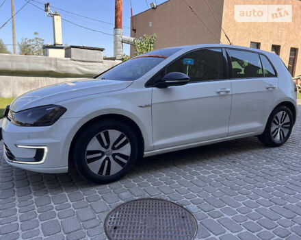 Белый Фольксваген e-Golf, объемом двигателя 0 л и пробегом 102 тыс. км за 9900 $, фото 7 на Automoto.ua