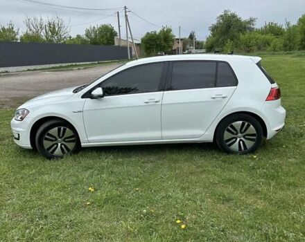 Белый Фольксваген e-Golf, объемом двигателя 0 л и пробегом 68 тыс. км за 8900 $, фото 5 на Automoto.ua