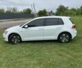 Белый Фольксваген e-Golf, объемом двигателя 0 л и пробегом 68 тыс. км за 8900 $, фото 5 на Automoto.ua